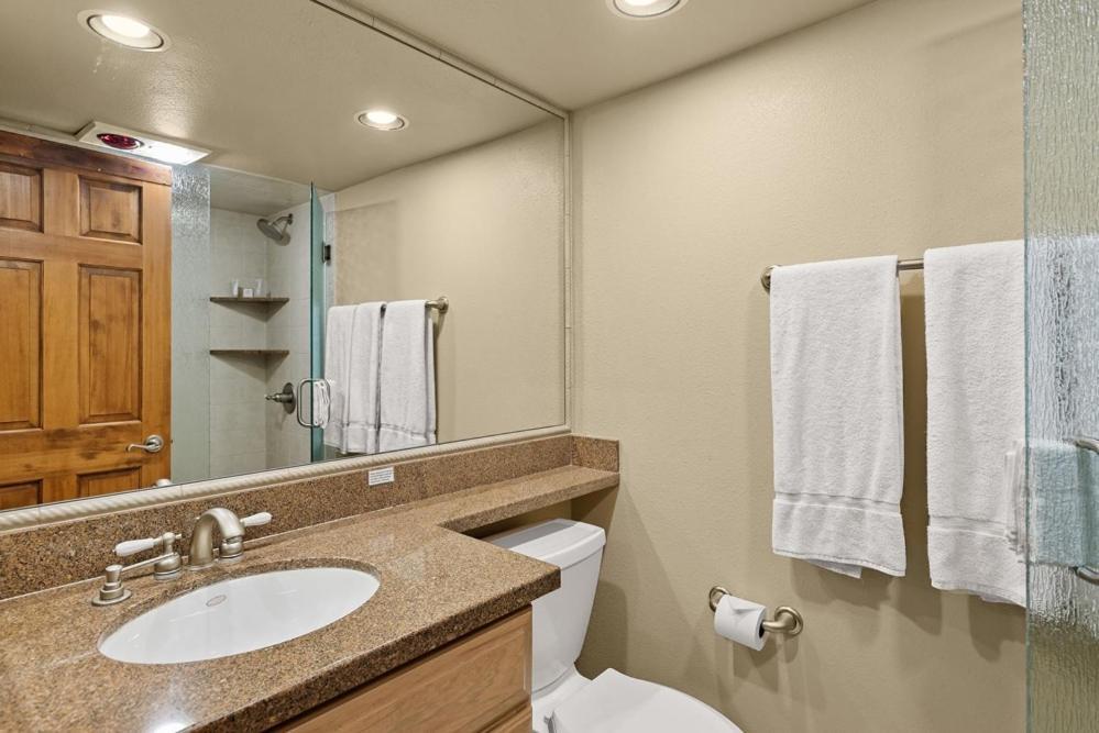 Chateau Eau Claire Unit 17, Serene Condo Overlooking The River With Many Upgrades Aspen Esterno foto