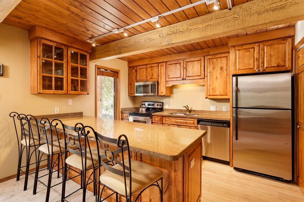Chateau Eau Claire Unit 17, Serene Condo Overlooking The River With Many Upgrades Aspen Esterno foto